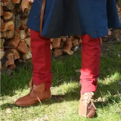 Chausses Médiévales à Lacets, Rouges -Tudor Soldes Magasin chausses medievales a lacets rouges 3