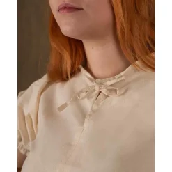 Mytholon Chemisier Pirate Elisa, Crème 10 Mytholon Chemisier Pirate Elisa, Crème -Tudor Soldes Magasin chemisier pirate elisa creme 4