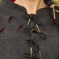 Epic Armoury Doublet Columbus, Gris Foncé 11 Epic Armoury Doublet Columbus, Gris Foncé -Tudor Soldes Magasin doublet columbus gris fonce 5