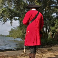 Leonardo Carbone Manteau De Pirate En Velours, Rouge-noir -Tudor Soldes Magasin manteau de pirate en velours rouge noir 4