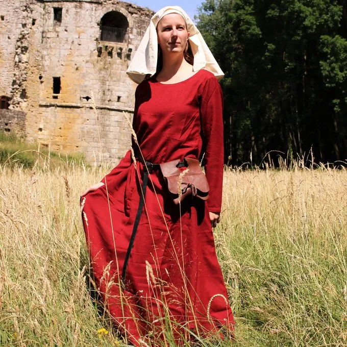 Leonardo Carbone Robe Marie, Rouge 5 Leonardo Carbone Robe Marie, Rouge – Image 5