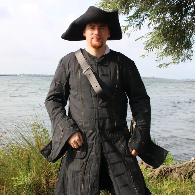 Leonardo Carbone Tricorn Charles, Noir 2 Leonardo Carbone Tricorn Charles, Noir – Image 2