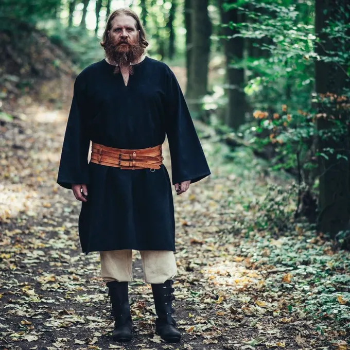 Leonardo Carbone Tunique Mainard, Noir 3 Leonardo Carbone Tunique Mainard, Noir – Image 3